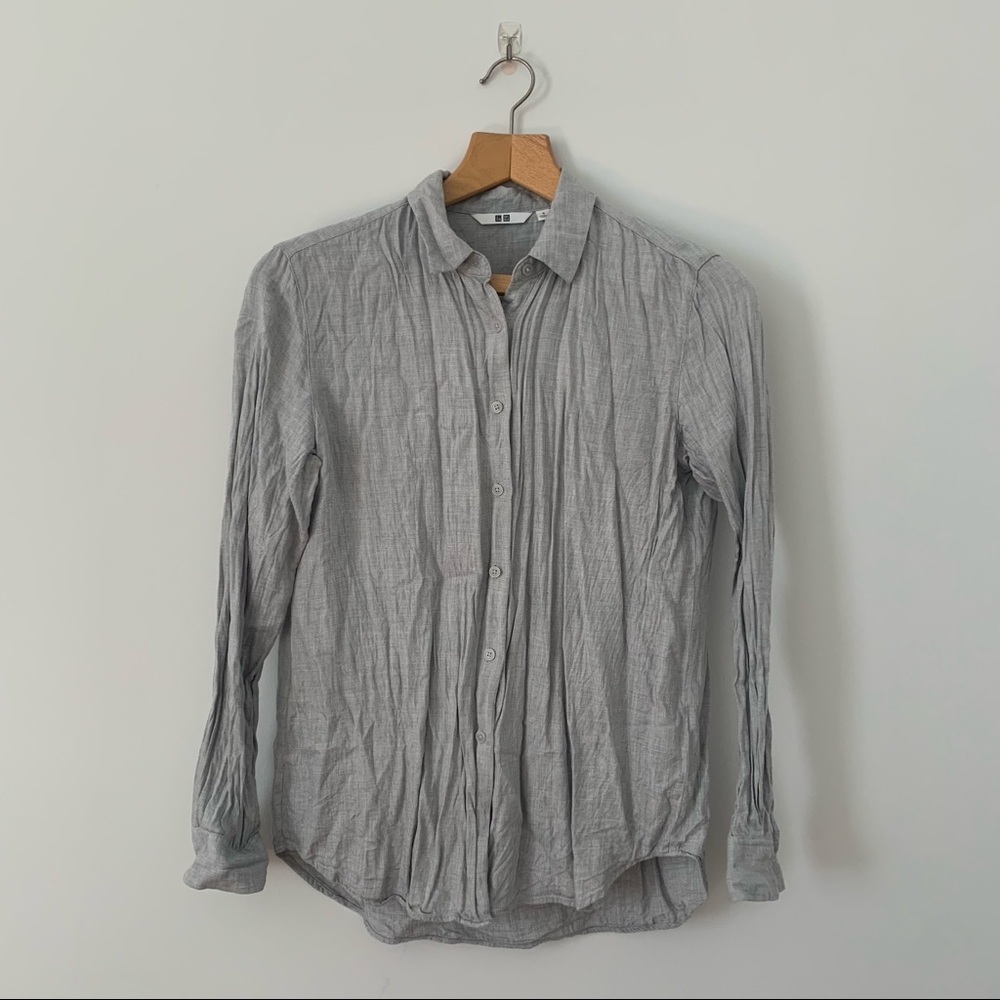 Uniqlo button down shirt